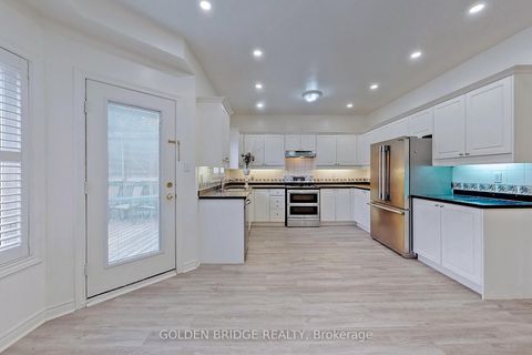 Photo 8 at 150 Larratt Lane, Westbrook, Richmond Hill Photo 8 at 150 Larratt Lane, Westbrook, Richmond Hill