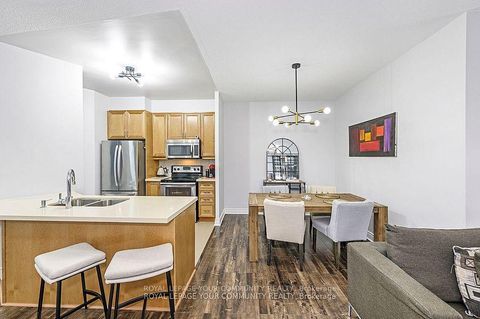 Photo 4 at 114 - 25 Earlington Avenue, Kingsway South, Toronto