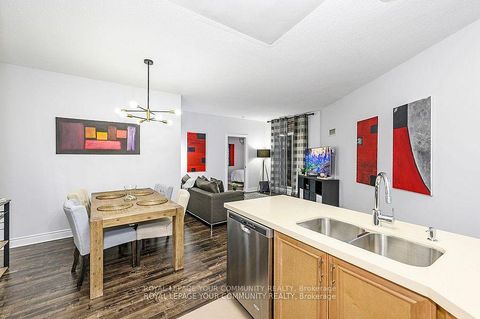 Photo 7 at 114 - 25 Earlington Avenue, Kingsway South, Toronto