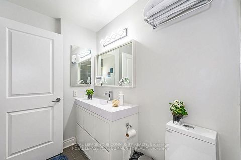 Photo 16 at 114 - 25 Earlington Avenue, Kingsway South, Toronto
