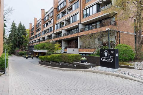 Photo 1 at 203 - 40 Oaklands Avenue, St. Clair, Toronto