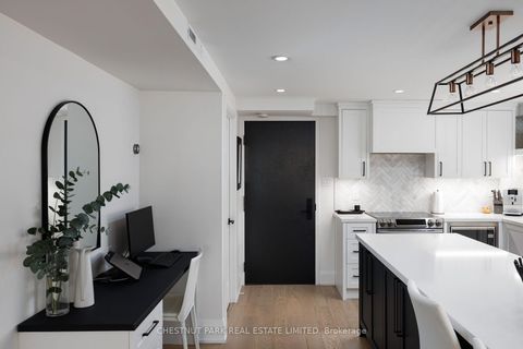 Photo 3 at 203 - 40 Oaklands Avenue, St. Clair, Toronto