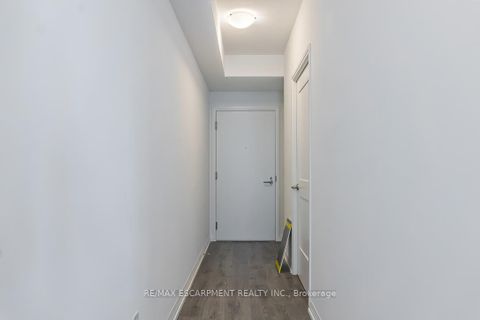 Photo 3 at 4021 - 28 Widmer Street, Waterfront Communities C1, Toronto