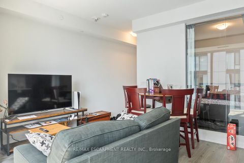 Photo 5 at 4021 - 28 Widmer Street, Waterfront Communities C1, Toronto