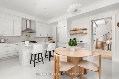 Photo 15 at 17 Kinburn Crescent, Vellore Village, Vaughan
