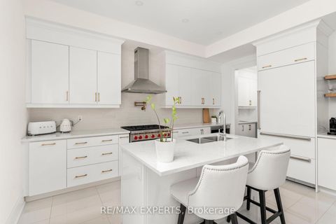 Photo 17 at 17 Kinburn Crescent, Vellore Village, Vaughan
