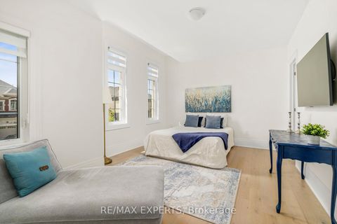 Photo 42 at 17 Kinburn Crescent, Vellore Village, Vaughan