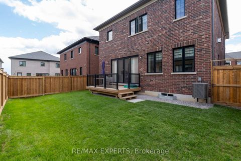 Photo 48 at 17 Kinburn Crescent, Vellore Village, Vaughan