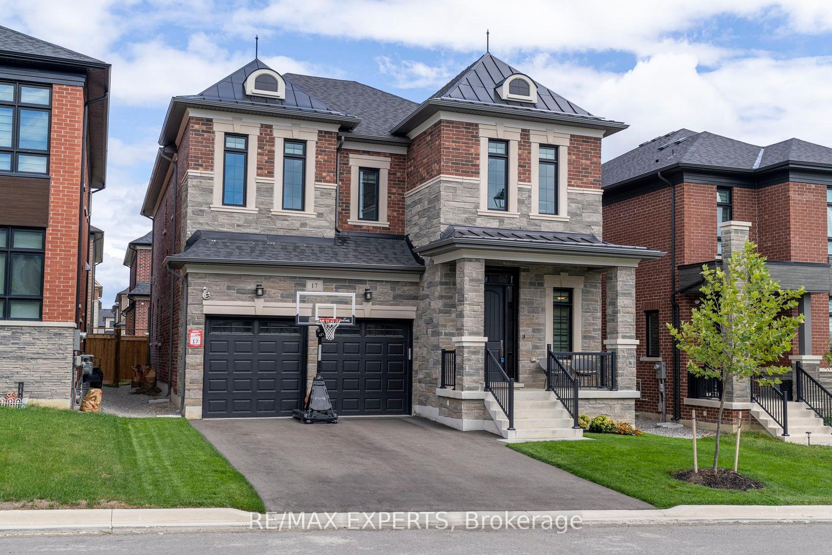 17 Kinburn Crescent, Vellore Village, Vaughan 