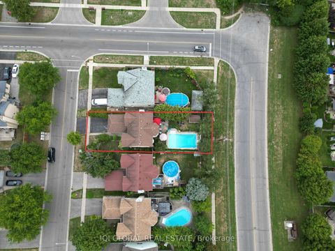 Photo 1 at 895 Ripley Crescent, Pinecrest, Oshawa