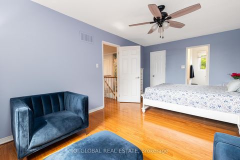 Photo 13 at 895 Ripley Crescent, Pinecrest, Oshawa