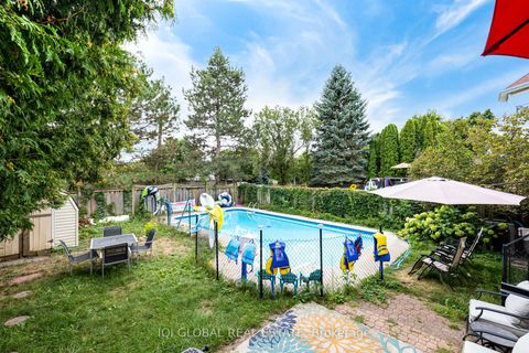 Photo 28 at 895 Ripley Crescent, Pinecrest, Oshawa