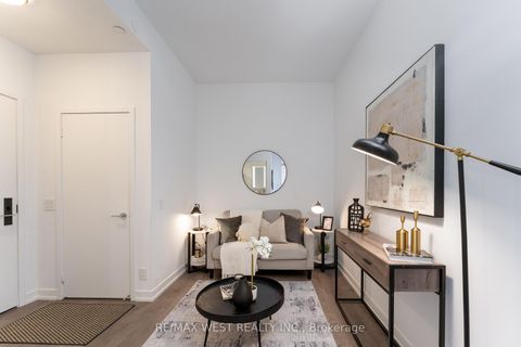 Photo 5 at 413 - 270 Dufferin Street, South Parkdale, Toronto