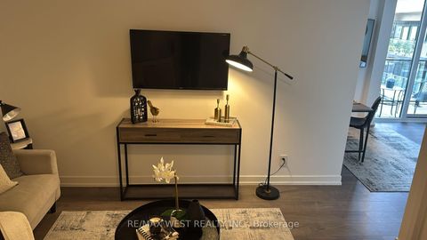 Photo 6 at 413 - 270 Dufferin Street, South Parkdale, Toronto