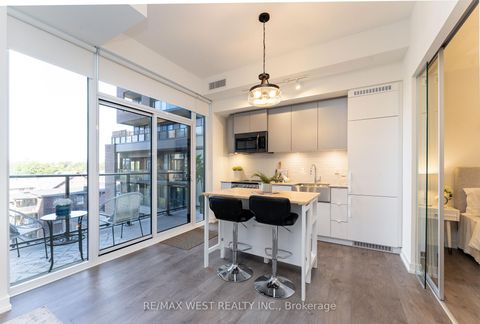 Photo 11 at 413 - 270 Dufferin Street, South Parkdale, Toronto