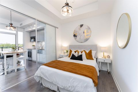 Photo 15 at 413 - 270 Dufferin Street, South Parkdale, Toronto