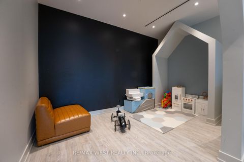Photo 32 at 413 - 270 Dufferin Street, South Parkdale, Toronto