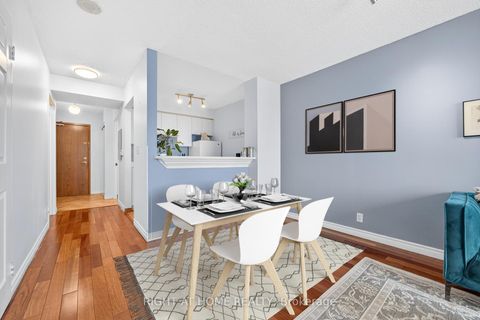Photo 7 at 613 - 1 Lee Centre Drive, Woburn, Toronto