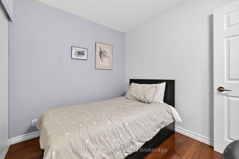 Photo 21 at 613 - 1 Lee Centre Drive, Woburn, Toronto