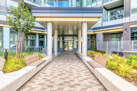 Photo 2 at 538 - 2501 Saw Whet Boulevard, GA Glen Abbey, Oakville