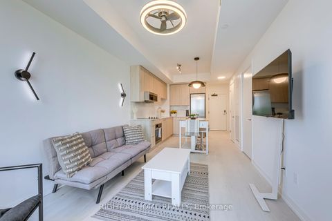 Photo 20 at 538 - 2501 Saw Whet Boulevard, GA Glen Abbey, Oakville