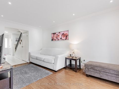 Photo 4 at 20 - 50 Bridletowne Circle, L'Amoreaux, Toronto