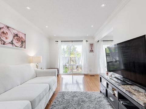 Photo 5 at 20 - 50 Bridletowne Circle, L'Amoreaux, Toronto