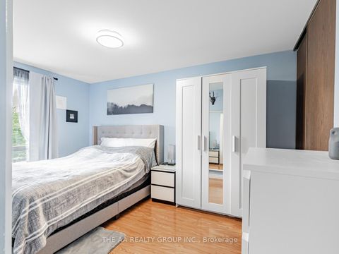 Photo 17 at 20 - 50 Bridletowne Circle, L'Amoreaux, Toronto