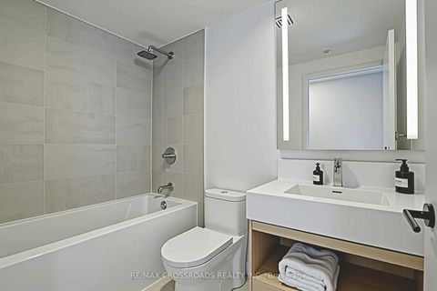 Photo 2 at 520 - 308 Jarvis Street, Yonge Corridor, Toronto