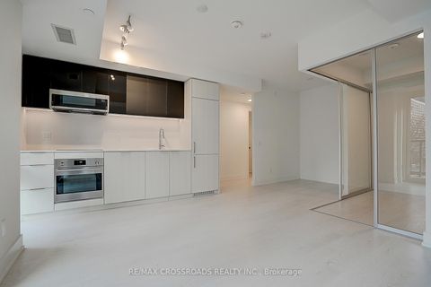 Photo 10 at 520 - 308 Jarvis Street, Yonge Corridor, Toronto