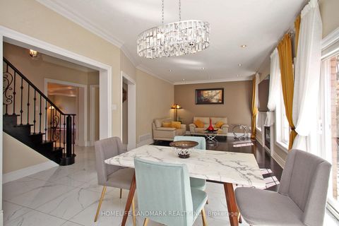 Photo 13 at 44 Skywood Drive, Jefferson, Richmond Hill