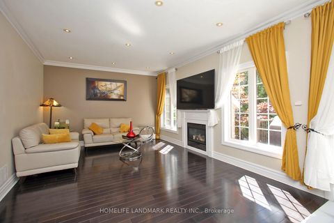 Photo 15 at 44 Skywood Drive, Jefferson, Richmond Hill