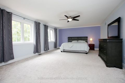 Photo 17 at 44 Skywood Drive, Jefferson, Richmond Hill