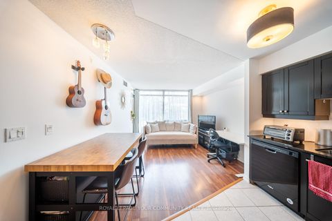Photo 9 at 716 - 18 Valley Woods Road, Donalda, Toronto
