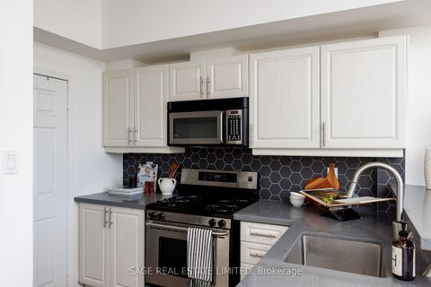 Photo 17 at 615 - 550 Front Street W, Waterfront Communities C1, Toronto