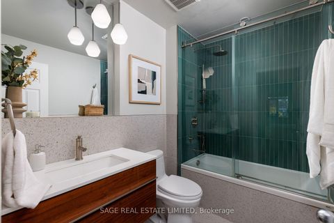 Photo 31 at 615 - 550 Front Street W, Waterfront Communities C1, Toronto