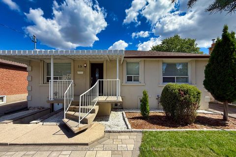 Photo 4 at 19 Granite Street, Clanton Park, Toronto