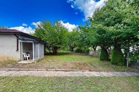 Photo 25 at 19 Granite Street, Clanton Park, Toronto