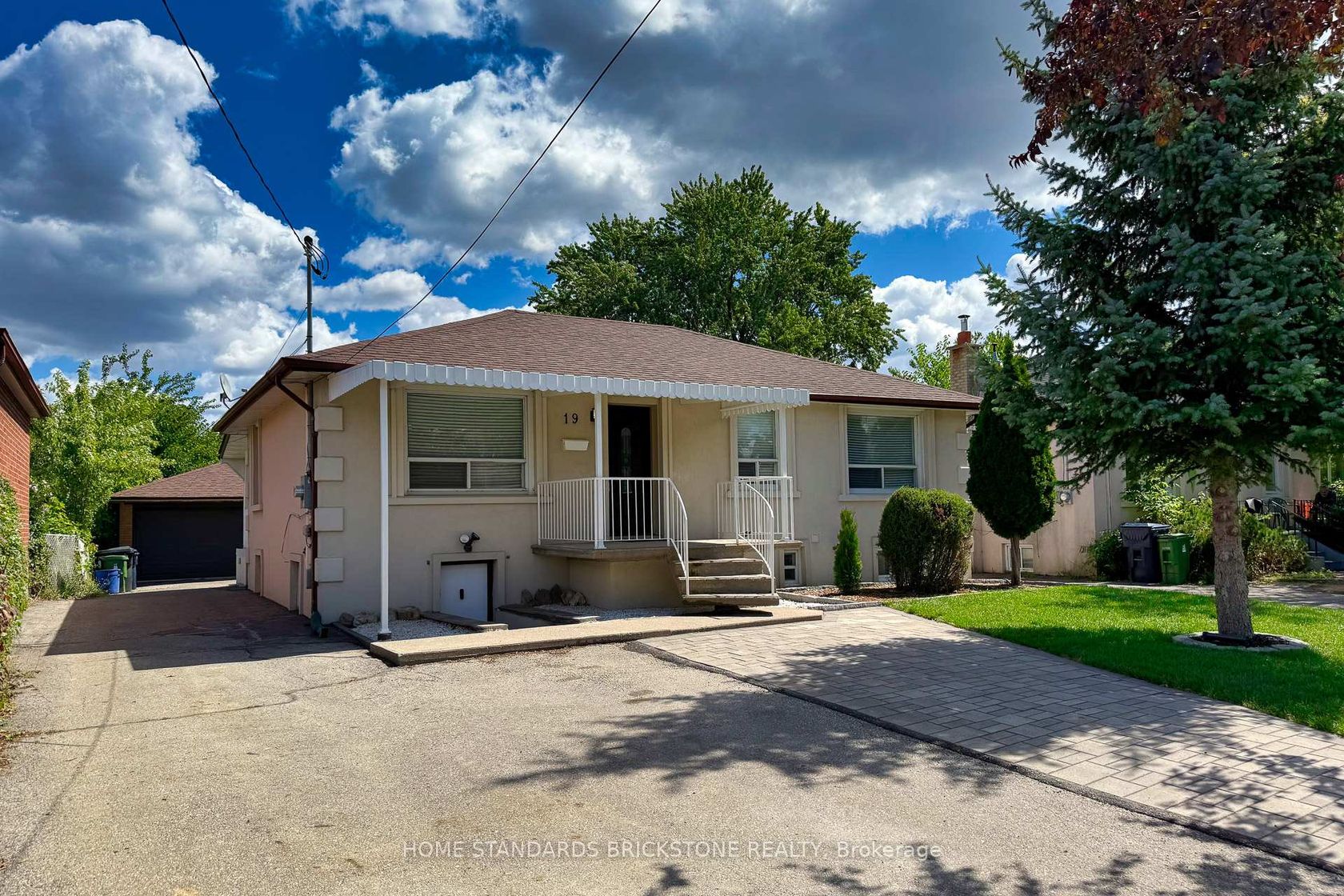 19 Granite Street, Clanton Park, Toronto 