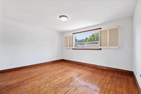 Photo 14 at 12 Eldorado Court, York University Heights, Toronto