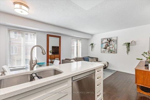 Photo 5 at 838 - 46 Western Battery Road, Niagara, Toronto