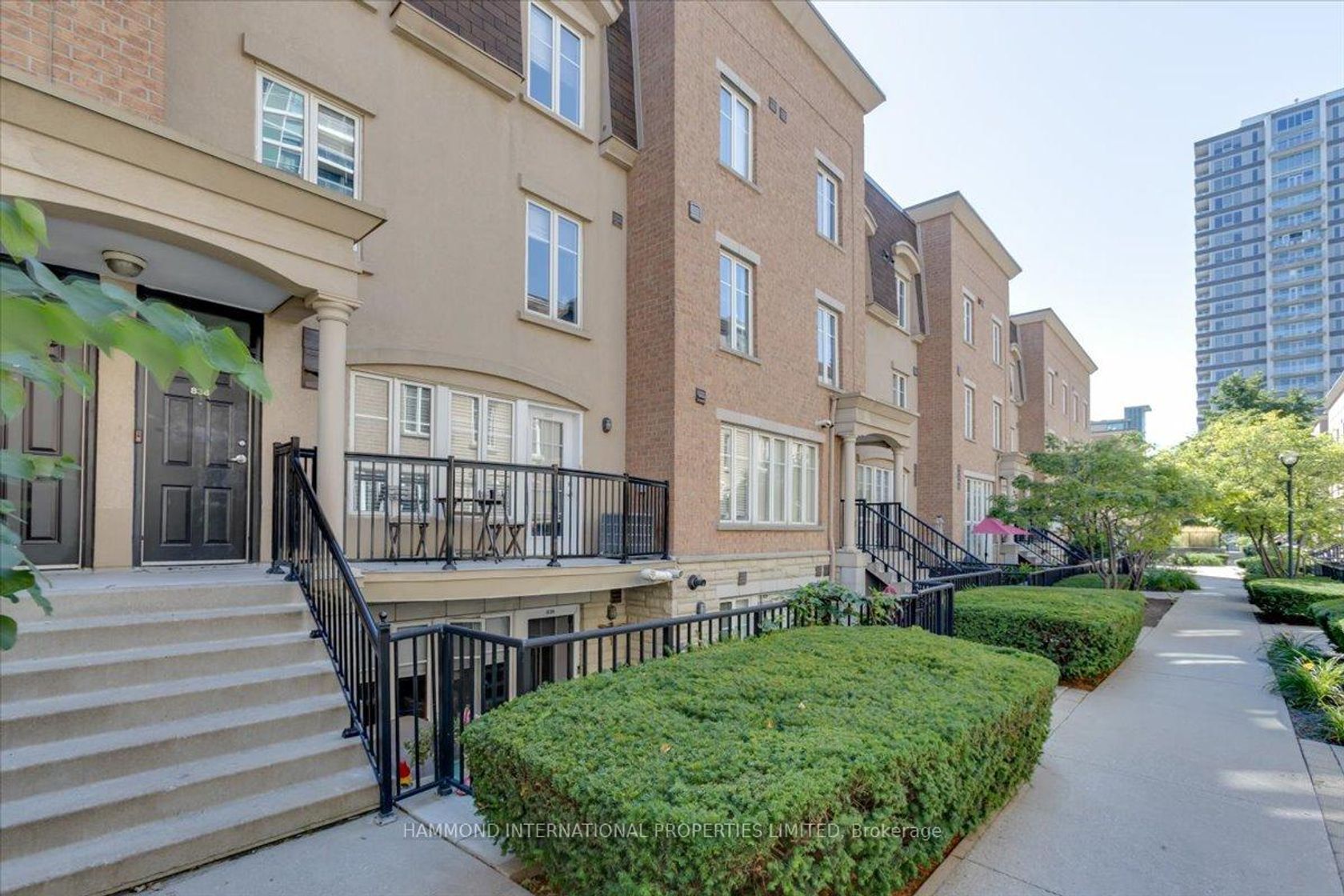 838 - 46 Western Battery Road, Niagara, Toronto 