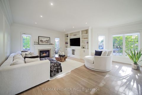 Photo 4 at 115 Southlawn Drive, Islington Woods, Vaughan