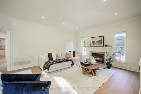 Photo 6 at 115 Southlawn Drive, Islington Woods, Vaughan