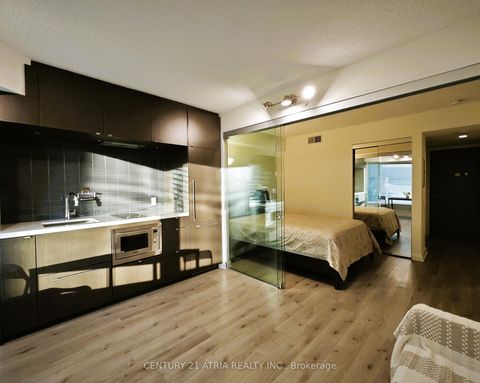 Photo 1 at 605 - 155 Yorkville Avenue, Annex, Toronto