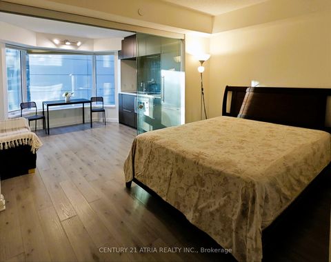 Photo 2 at 605 - 155 Yorkville Avenue, Annex, Toronto