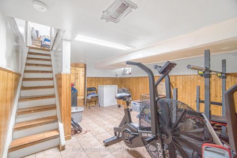 Photo 14 at 2 Rockwell Avenue, Pellam Park, Toronto
