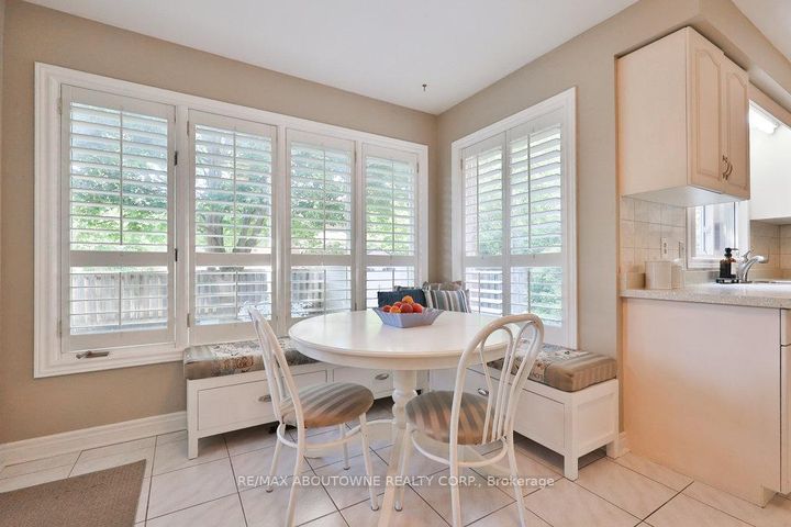 Photo 15 at 542 Hambling Court, Roseland, Burlington