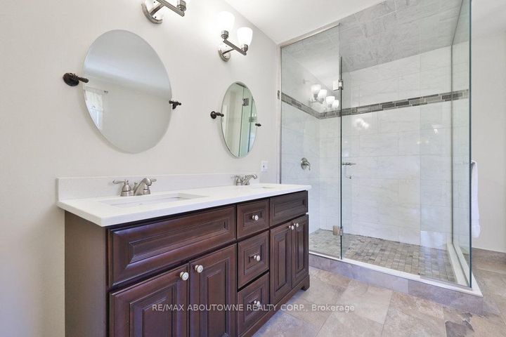 Photo 26 at 542 Hambling Court, Roseland, Burlington
