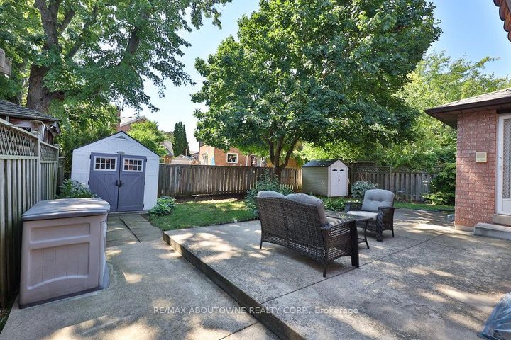 Photo 47 at 542 Hambling Court, Roseland, Burlington